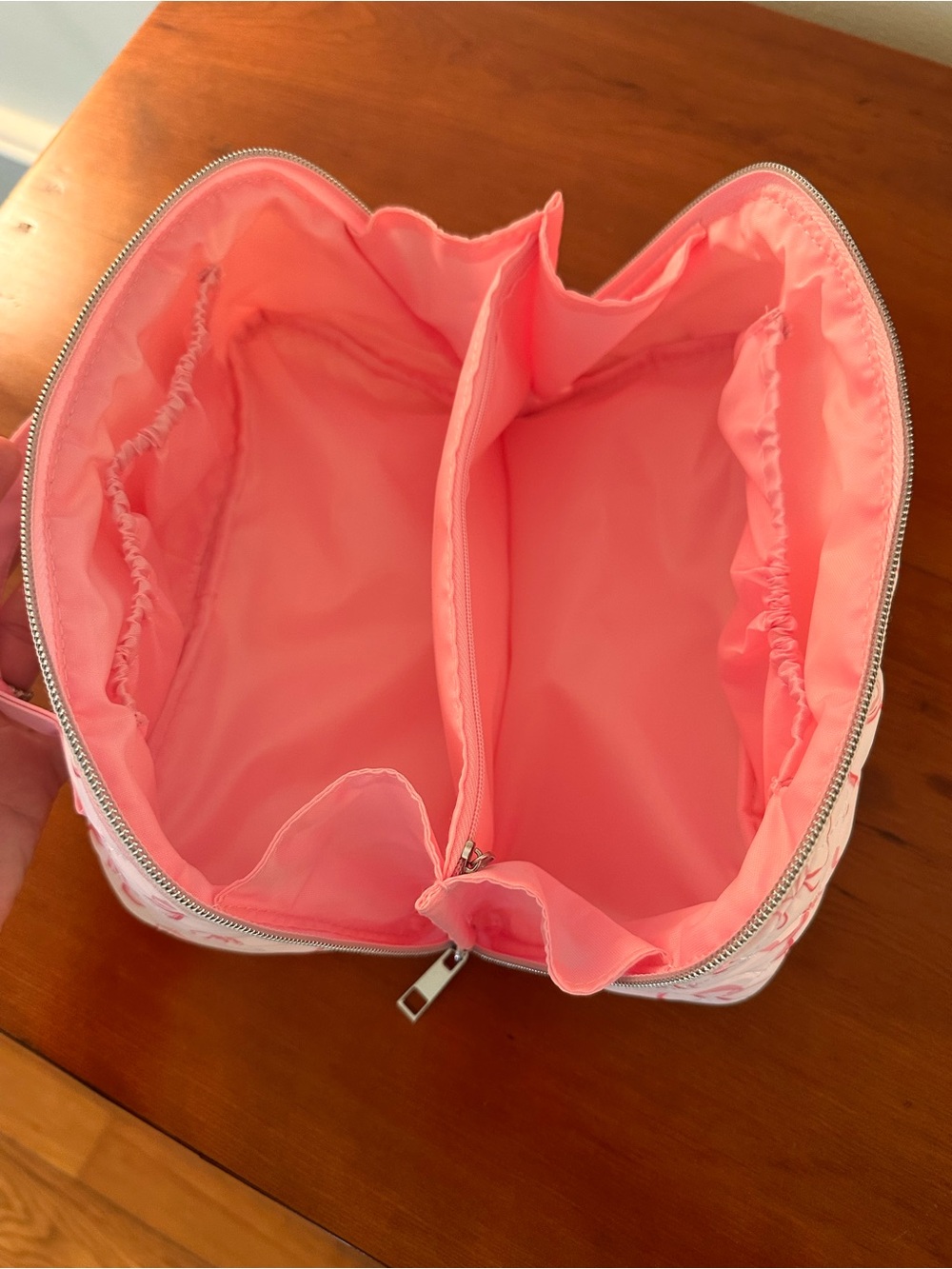 Pink Quilted Bow Print Cosmetic Case - Picture 2 of 3
